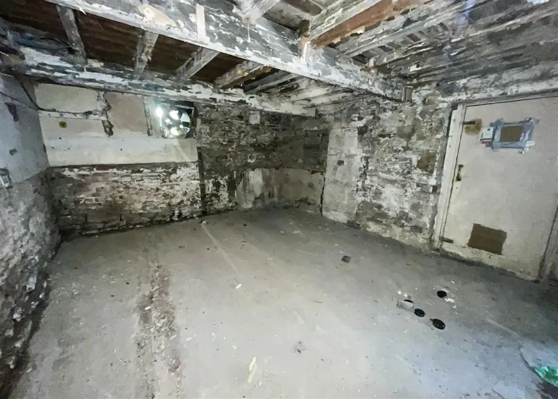 Eastgate, Honley, Holmfirth, West Yorkshire, HD9 6PA - Online Auctions