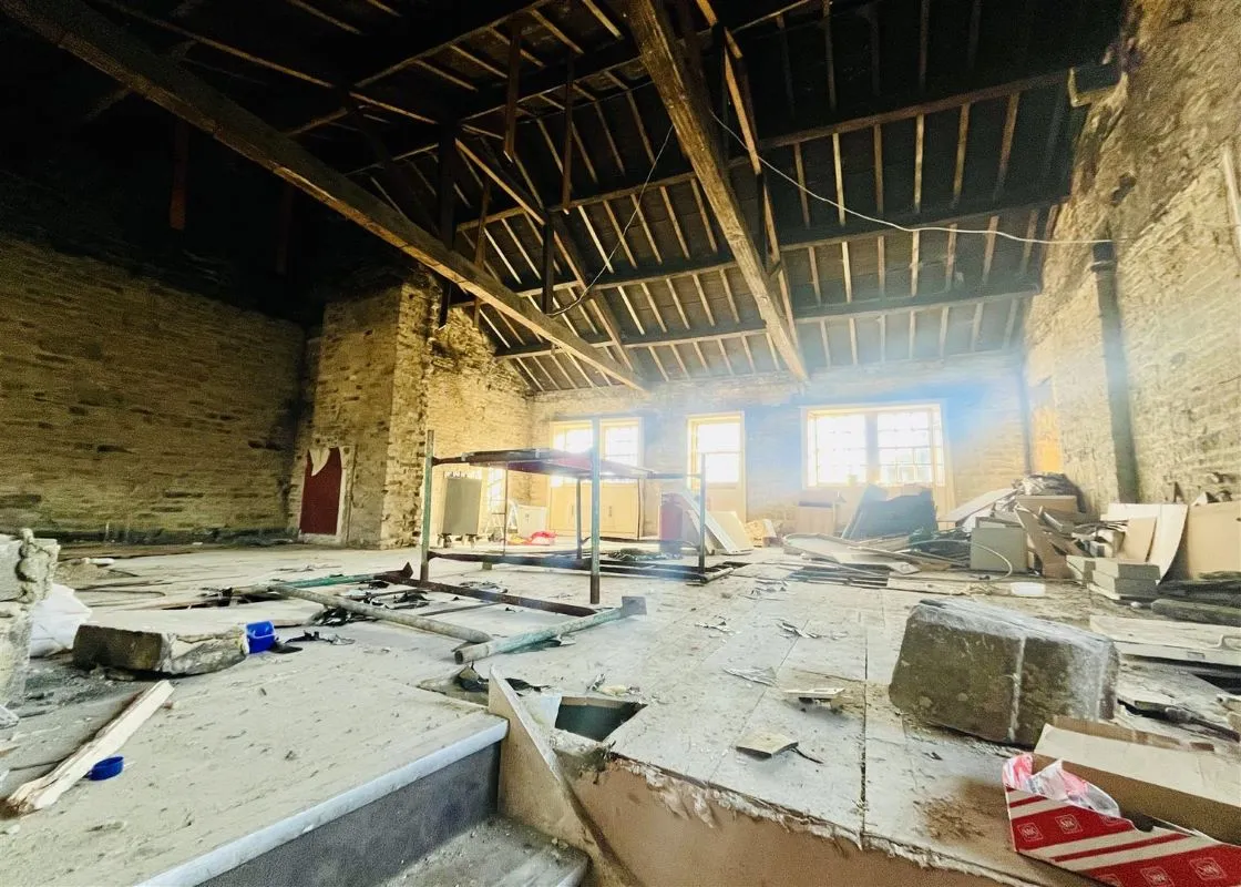Eastgate, Honley, Holmfirth, West Yorkshire, HD9 6PA - Online Auctions