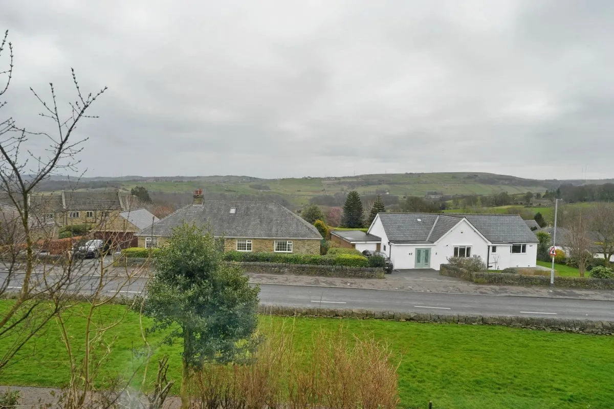 North Royd, Barkisland, Halifax, West Yorkshire, HX4 0AH - Online Auctions
