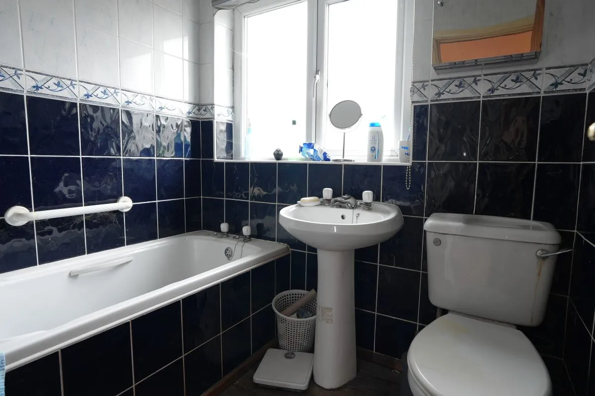 North Royd, Barkisland, Halifax, West Yorkshire, HX4 0AH - Online Auctions