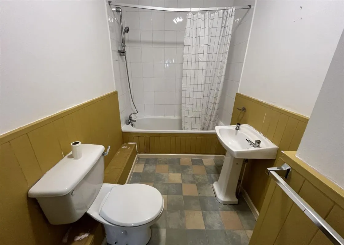 Sheepridge Road, Huddersfield, West Yorkshire, HD2 1HH - Online Auctions