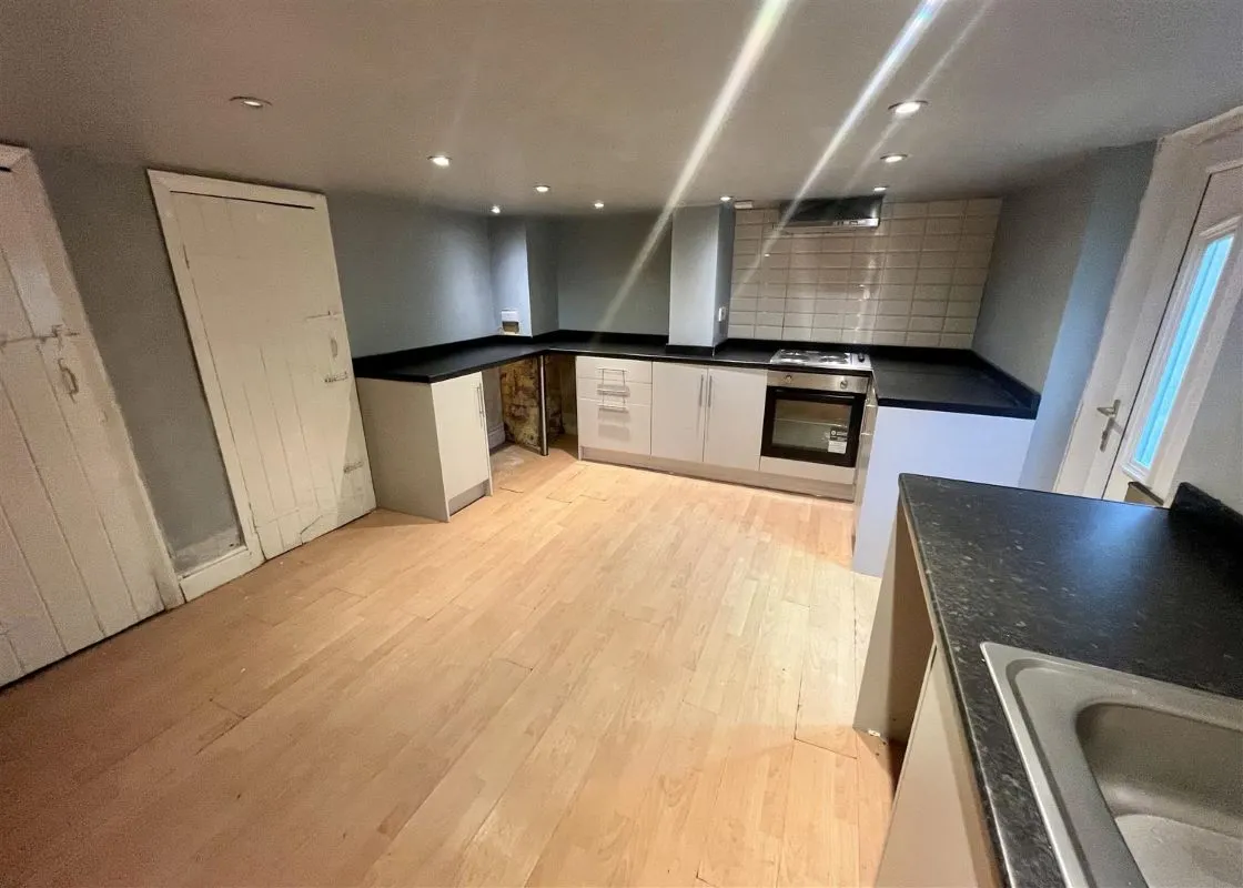 Sheepridge Road, Huddersfield, West Yorkshire, HD2 1HH - Online Auctions