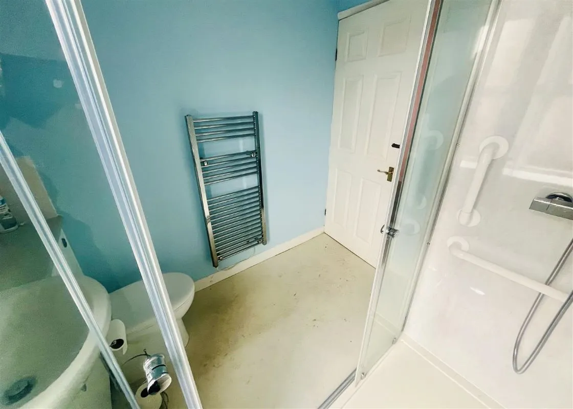 Brian Street, Huddersfield, West Yorkshire, HD3 3JW - Online Auctions