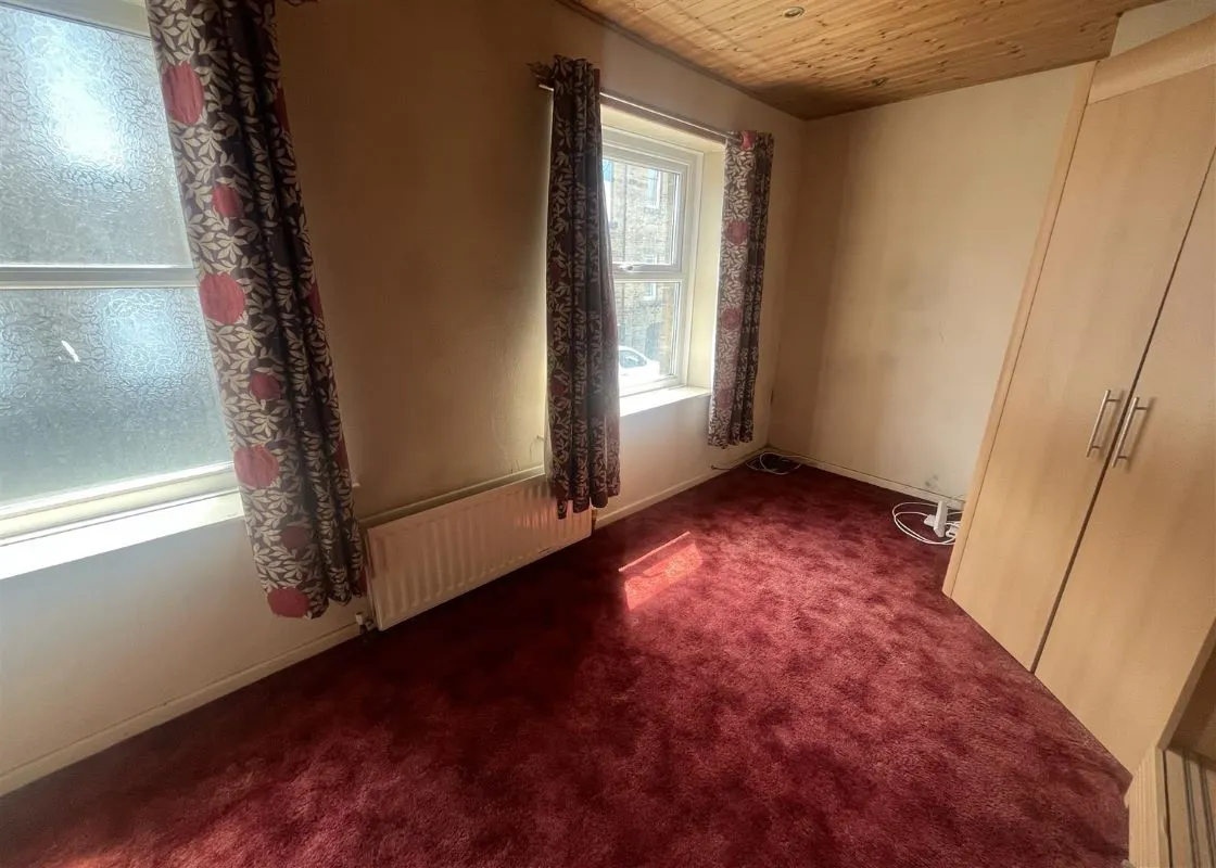 Brian Street, Huddersfield, West Yorkshire, HD3 3JW - Online Auctions