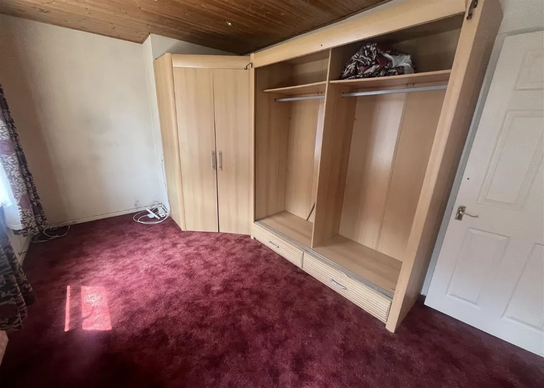 Brian Street, Huddersfield, West Yorkshire, HD3 3JW - Online Auctions
