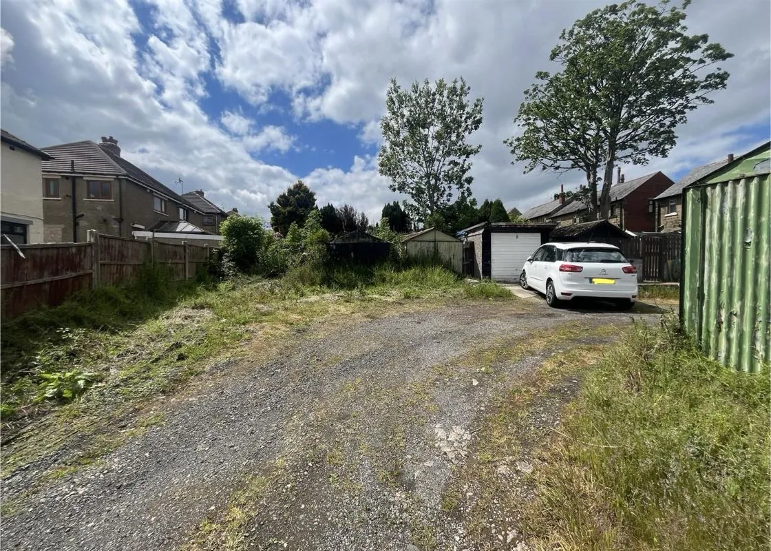 Leymoor Road, Golcar, Huddersfield, Kirklees, HD3 4SJ - Online Auctions