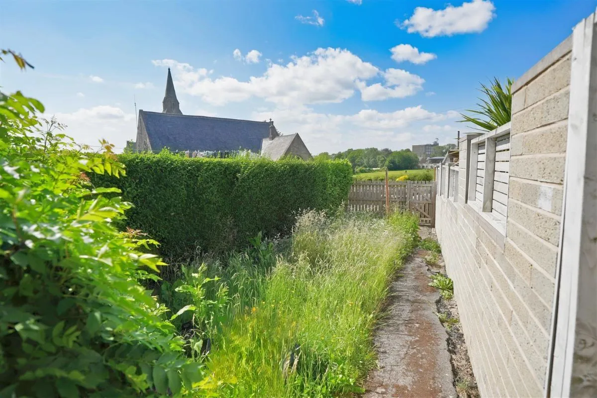 Mallinson Street, Dewsbury, West Yorkshire, WF13 4NA - Online Auctions
