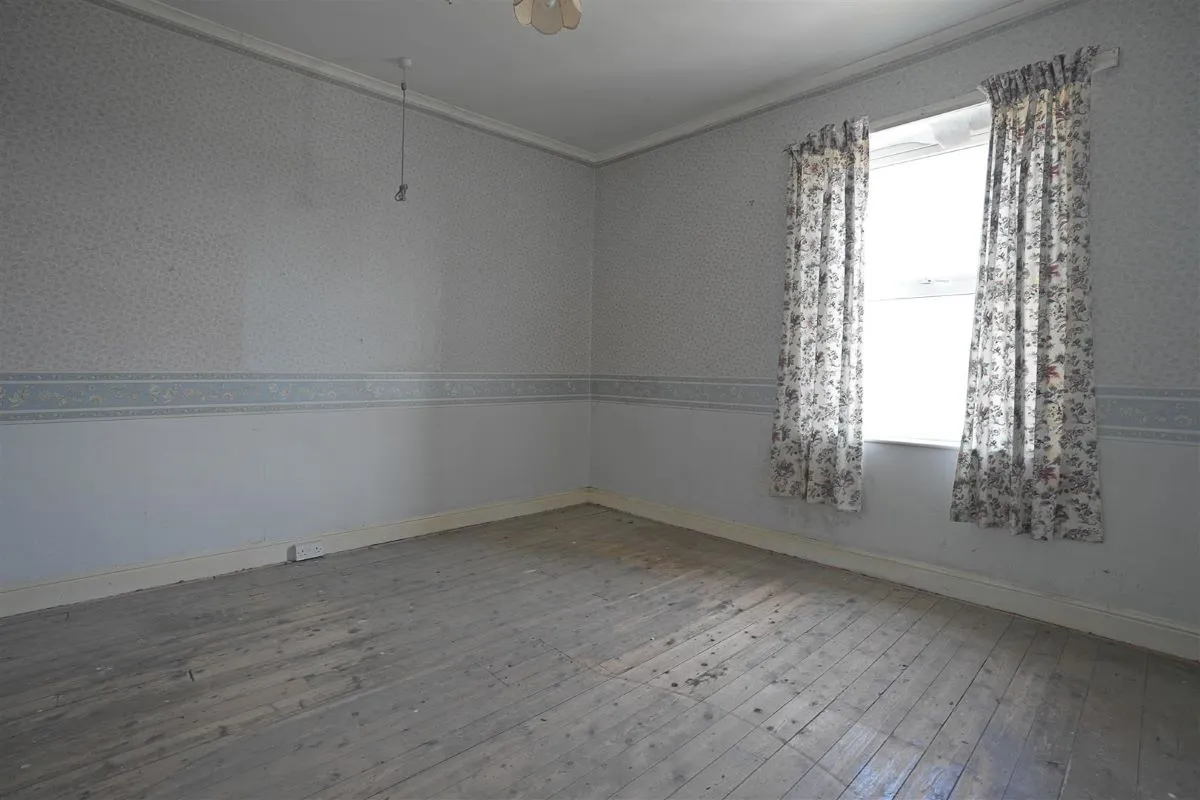 Mallinson Street, Dewsbury, West Yorkshire, WF13 4NA - Online Auctions