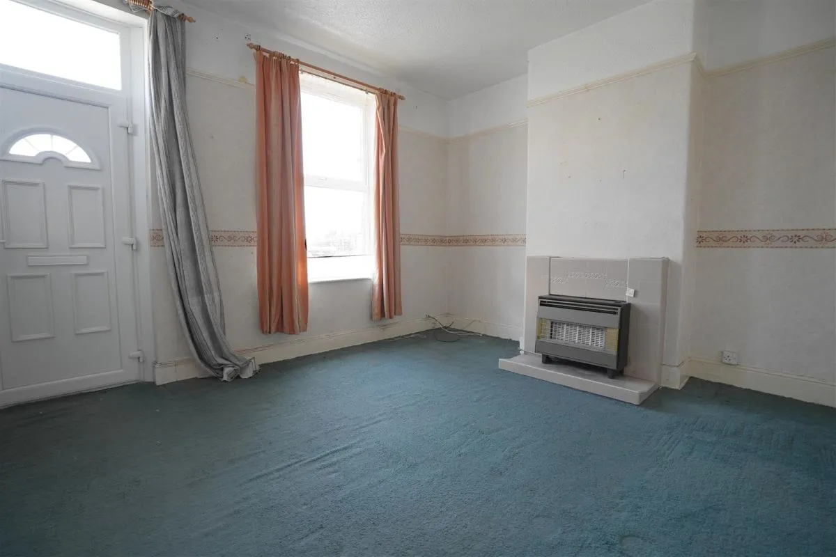 Mallinson Street, Dewsbury, West Yorkshire, WF13 4NA - Online Auctions