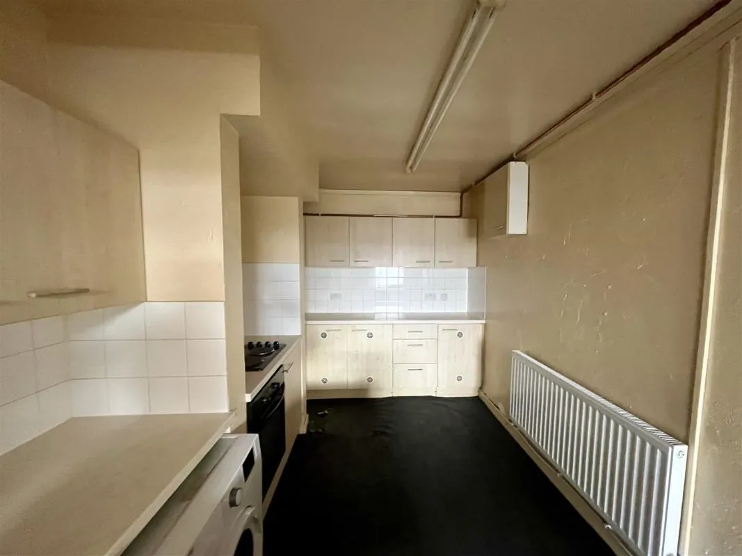 Longwood Road, Huddersfield, West Yorkshire, HD3 4EH - Online Auctions