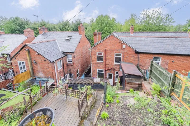 Avondale, Chirk