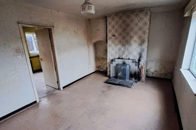 Moss Villas, Whitchurch