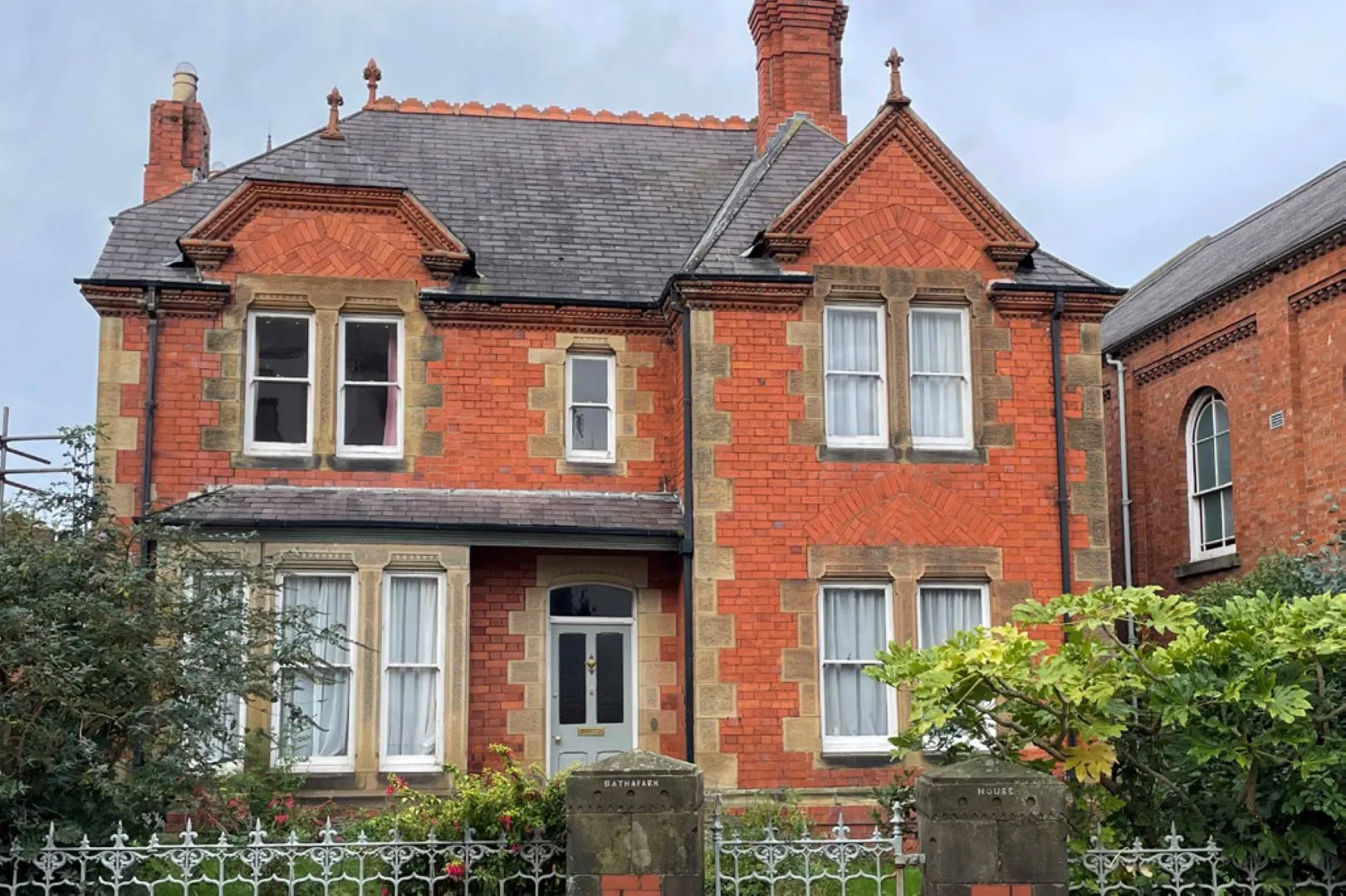 Bathafarn House, Market Street, Ruthin, LL15 1AU