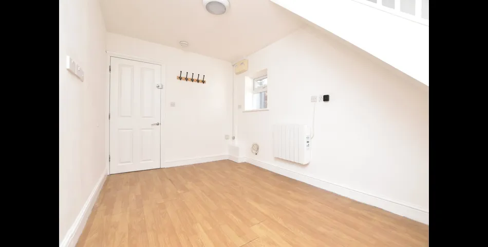 47C New North Road, EX8 1RU