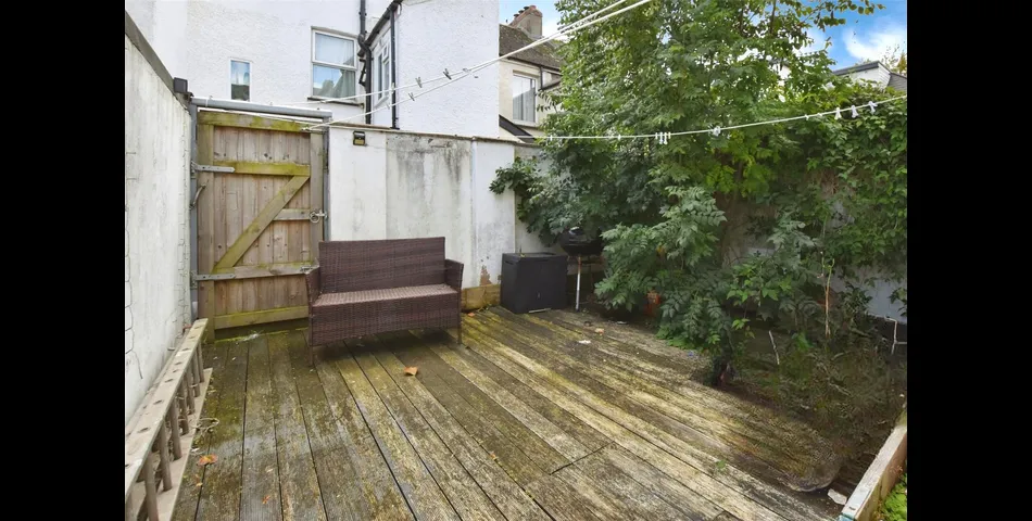 47C New North Road, EX8 1RU