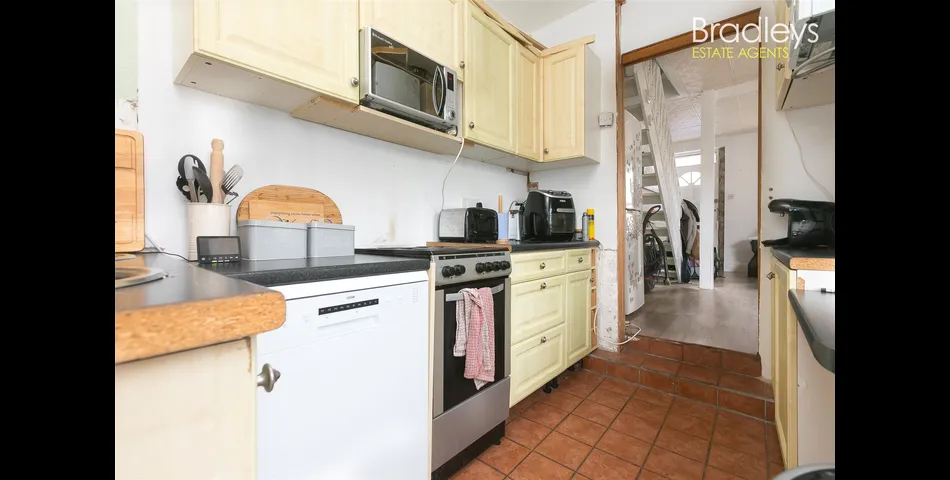 2 Penlee Street, TR18 2DE