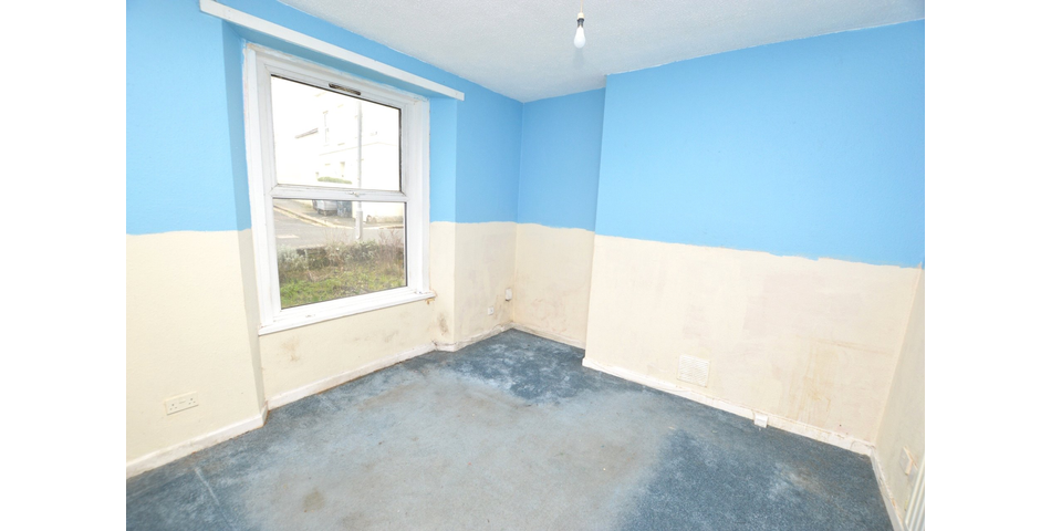FOR SALE VIA BRADLEYS ONLINE AUCTION 18TH FEBRUARY 2025.
