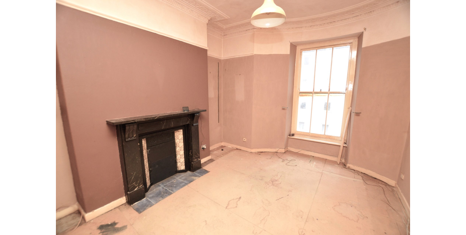 FOR SALE VIA BRADLEYS ONLINE AUCTION 11AM 28TH JANUARY 2025.