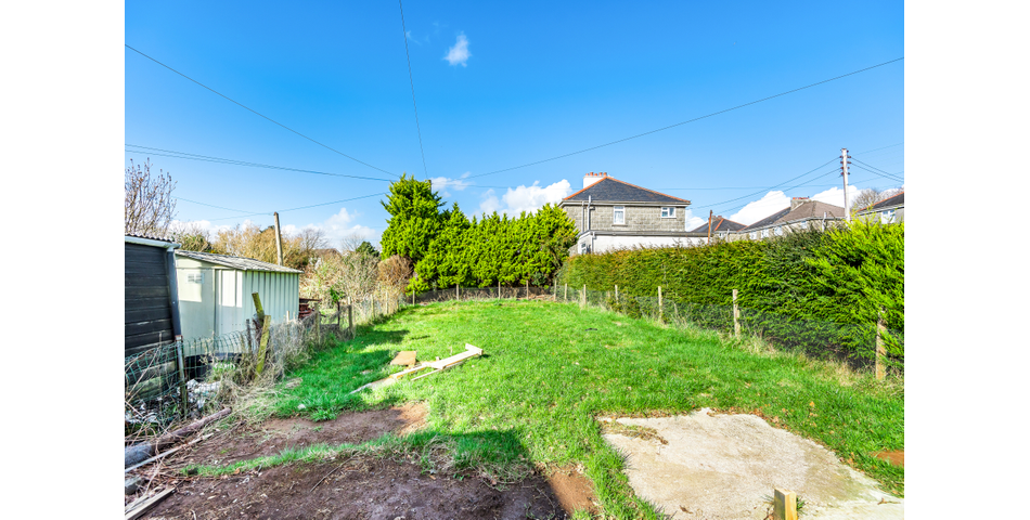 THREE BEDROOM SEMI-DETACHED PROPERTY