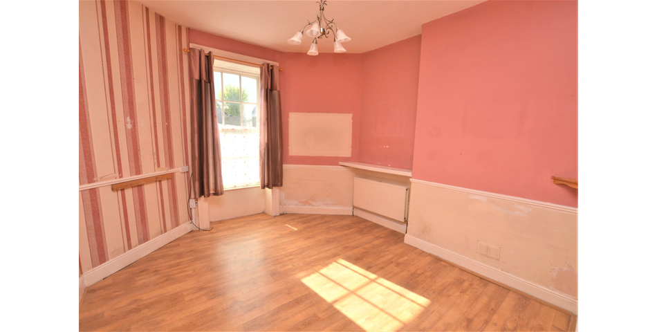 FOR SALE VIA BRADLEYS ONLINE AUCTION 11AM 18TH AUGUST 2023. VIRTUAL TOUR AVAILABLE.