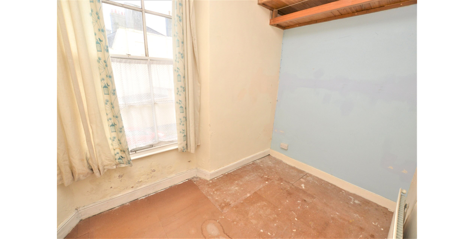 FOR SALE VIA BRADLEYS ONLINE AUCTION 11AM 18TH AUGUST 2023. VIRTUAL TOUR AVAILABLE.