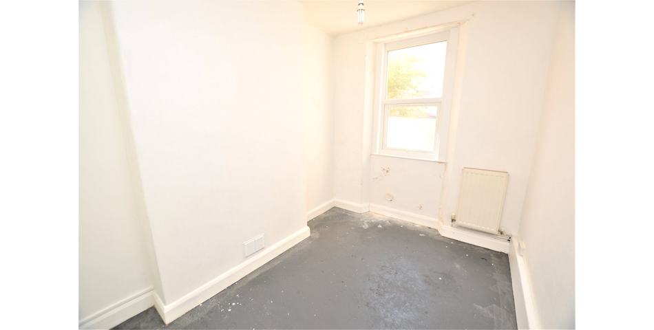 FOR SALE VIA BRADLEYS ONLINE AUCTION 12PM 30TH APRIL 2021. VIRTUAL TOUR AVAILABLE.