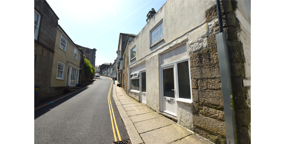 FOR SALE VIA BRADLEYS ONLINE AUCTION ** TWO ONE BEDROOM BEDSITS