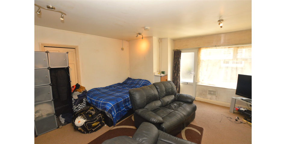 FOR SALE VIA BRADLEYS ONLINE AUCTION ** TWO ONE BEDROOM BEDSITS