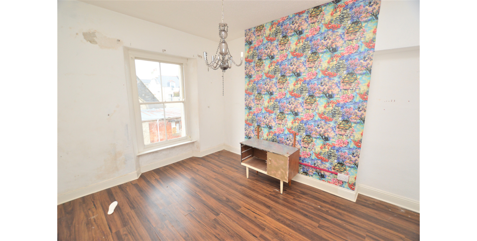 FOR SALE VIA BRADLEYS ONLINE AUCTION 12PM 29TH SEPTEMBER 2022.. VIRTUAL TOUR AVAILABLE.