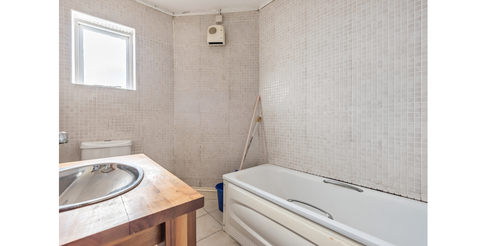 Town Centre Investment Opportunity at Market Jew Street
