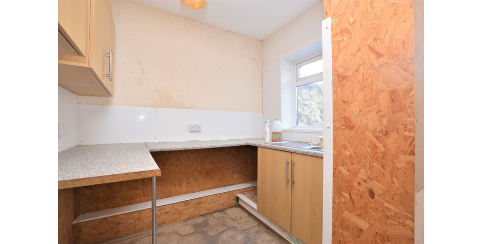**LOOSELY ARRANGED AS TWO ONE BEDROOM FLATS**