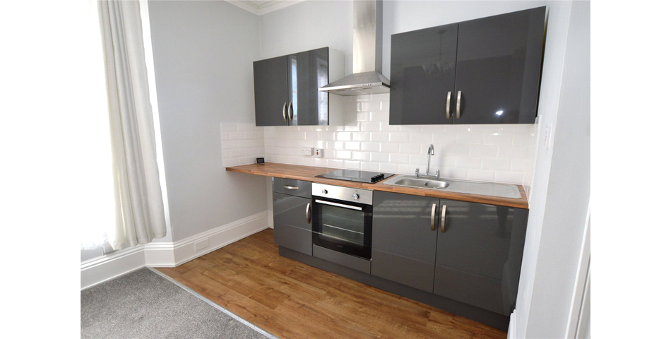 Well Presented One Bedroom Apartment Centrally Located In Newton Abbot