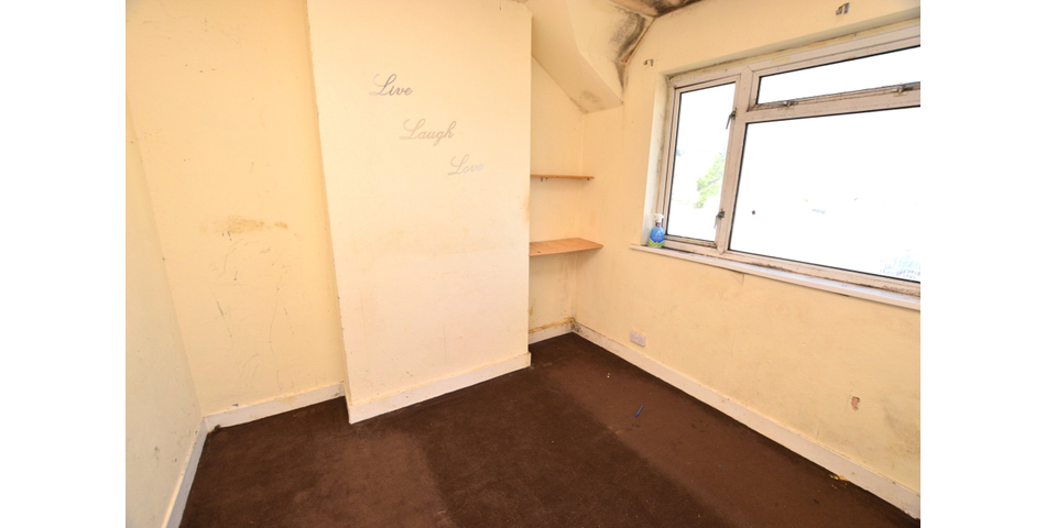 FOR SALE VIA BRADLEYS ONLINE AUCTION 2PM 9TH AUGUST 2023. VIRTUAL TOUR AVAILABLE.