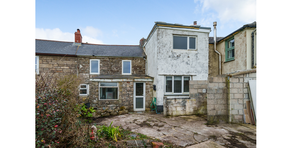 RENOVATION PROJECT SET WITHIN A DESIRABLE VILLAGE SETTING!