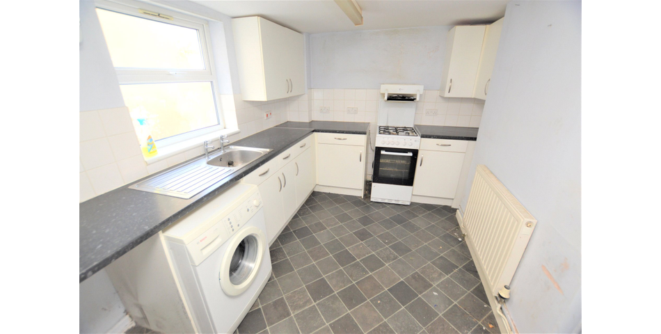 FOR SALE VIA BRADLEYS ONLINE AUCTION 12PM 29TH APRIL 2021. VIRTUAL TOUR AVAILABLE.