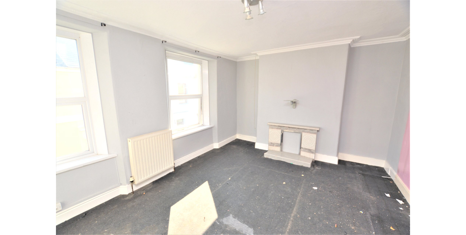 FOR SALE VIA BRADLEYS ONLINE AUCTION 12PM 29TH APRIL 2021. VIRTUAL TOUR AVAILABLE.