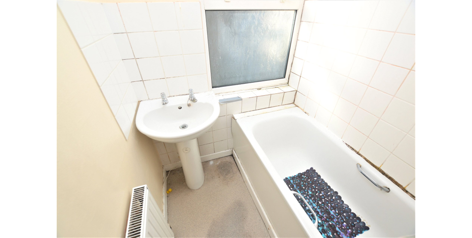 FOR SALE VIA BRADLEYS ONLINE AUCTION 12PM 29TH APRIL 2021. VIRTUAL TOUR AVAILABLE.