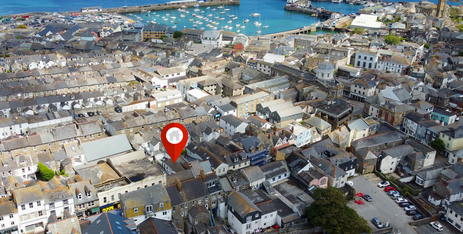 62 Causewayhead, Penzance, Cornwall, TR18 2SS