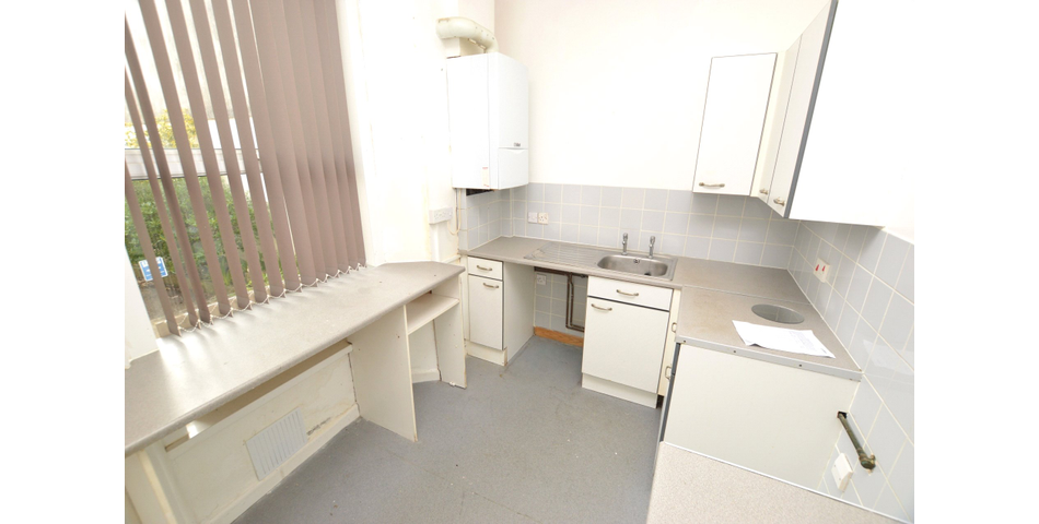 FOR SALE VIA BRADLEYS ONLINE AUCTION 12PM 17TH MARCH 2023. VIRTUAL TOUR AVAILABLE.