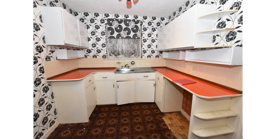 Four Bedroom Semi Detached House For Modernisation