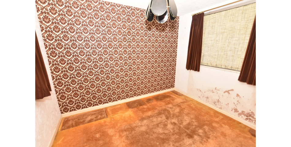 Four Bedroom Semi Detached House For Modernisation