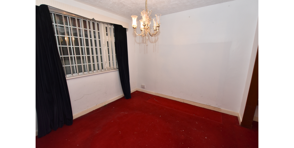 Four Bedroom Semi Detached House For Modernisation