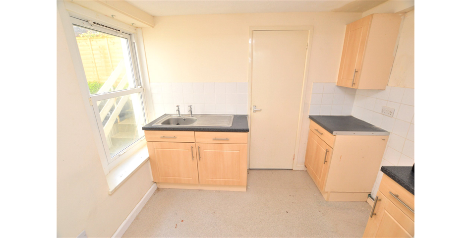 FOR SALE VIA BRADLEYS ONLINE AUCTION 2PM 8TH DECEMBER 2022. VIRTUAL TOUR AVAILABLE.
