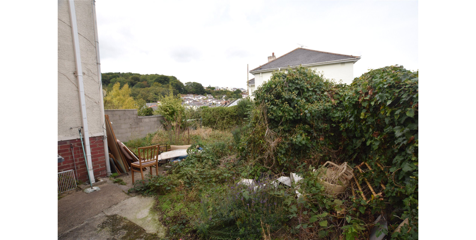 Three bedroom family home in need of refurbishment