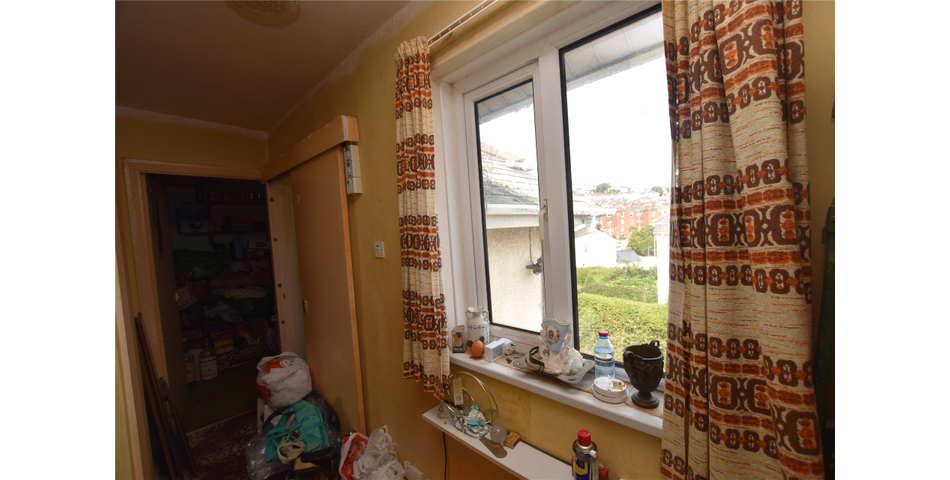 Three bedroom family home in need of refurbishment