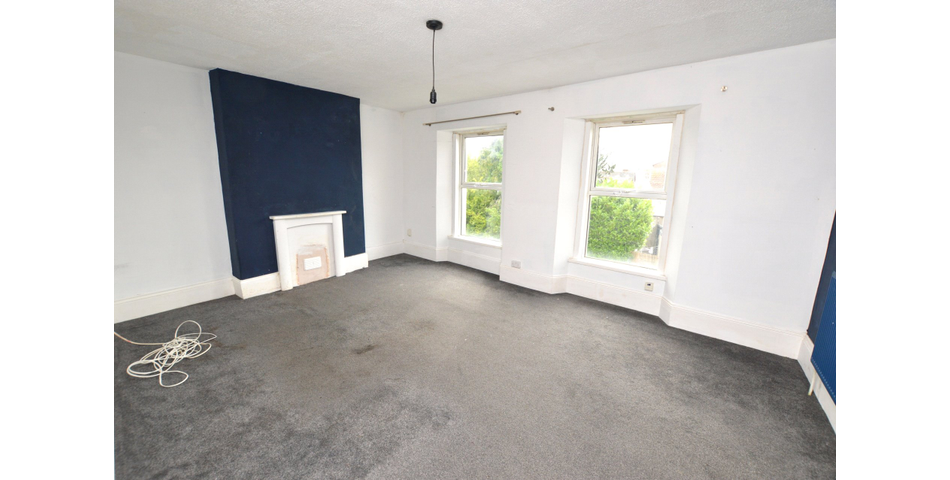FOR SALE VIA BRADLEYS ONLINE AUCTION 11AM 25TH AUGUST 2023. VIRTUAL TOUR AVAILABLE.