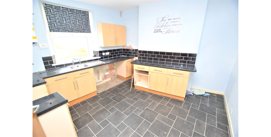 FOR SALE VIA BRADLEYS ONLINE AUCTION 12PM 29TH JUNE 2021