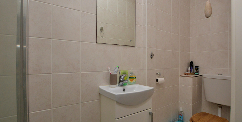 **TWO BEDROOM MAISONETTE & ONE BEDROOM FLAT**