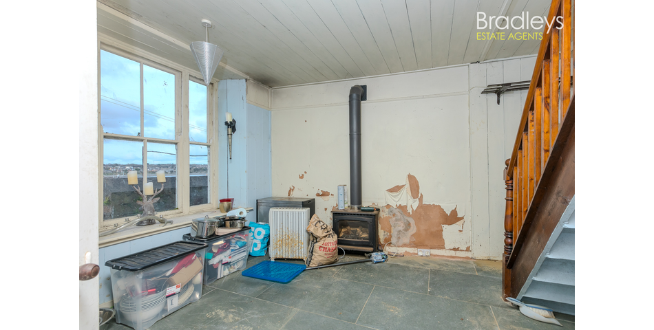 2 Harbour View, Green Rocks, Newlyn, TR18 5JZ