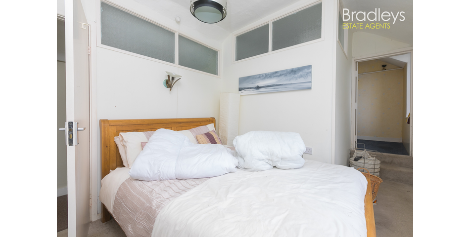 2 Harbour View, Green Rocks, Newlyn, TR18 5JZ
